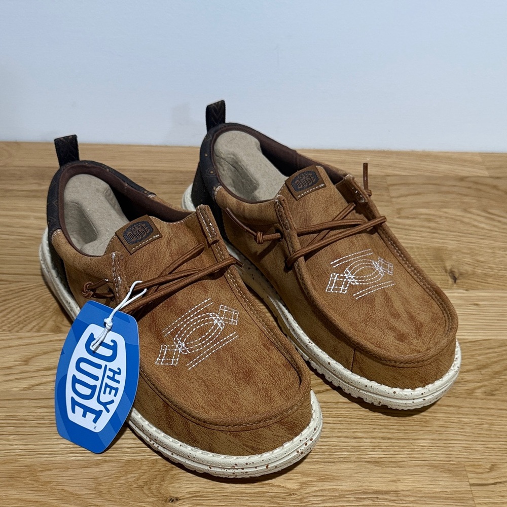 Hey Dude Wally Men's Brown Casual Slip-On brand new size 7.